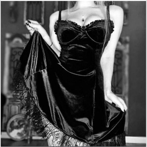 Dolls Kill Widow Blind Faith Velvet Lace Trim Mini Dress in Black L NWOT - Picture 1 of 13